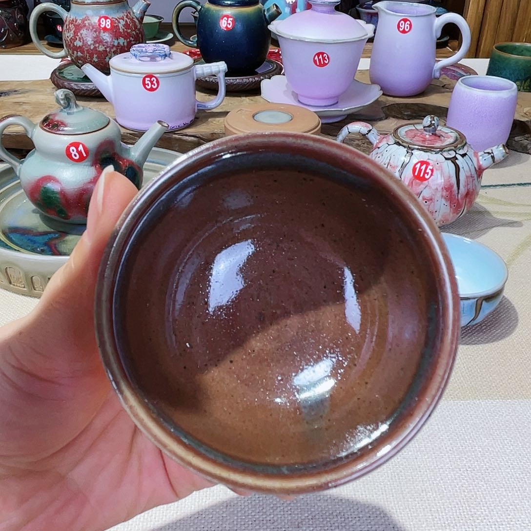 壶为**发禹州钧瓷艺术作品