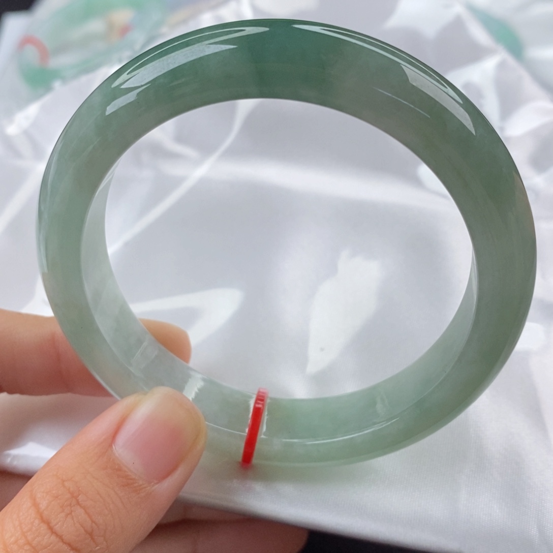 翡翠手镯未镶嵌58.7正圈