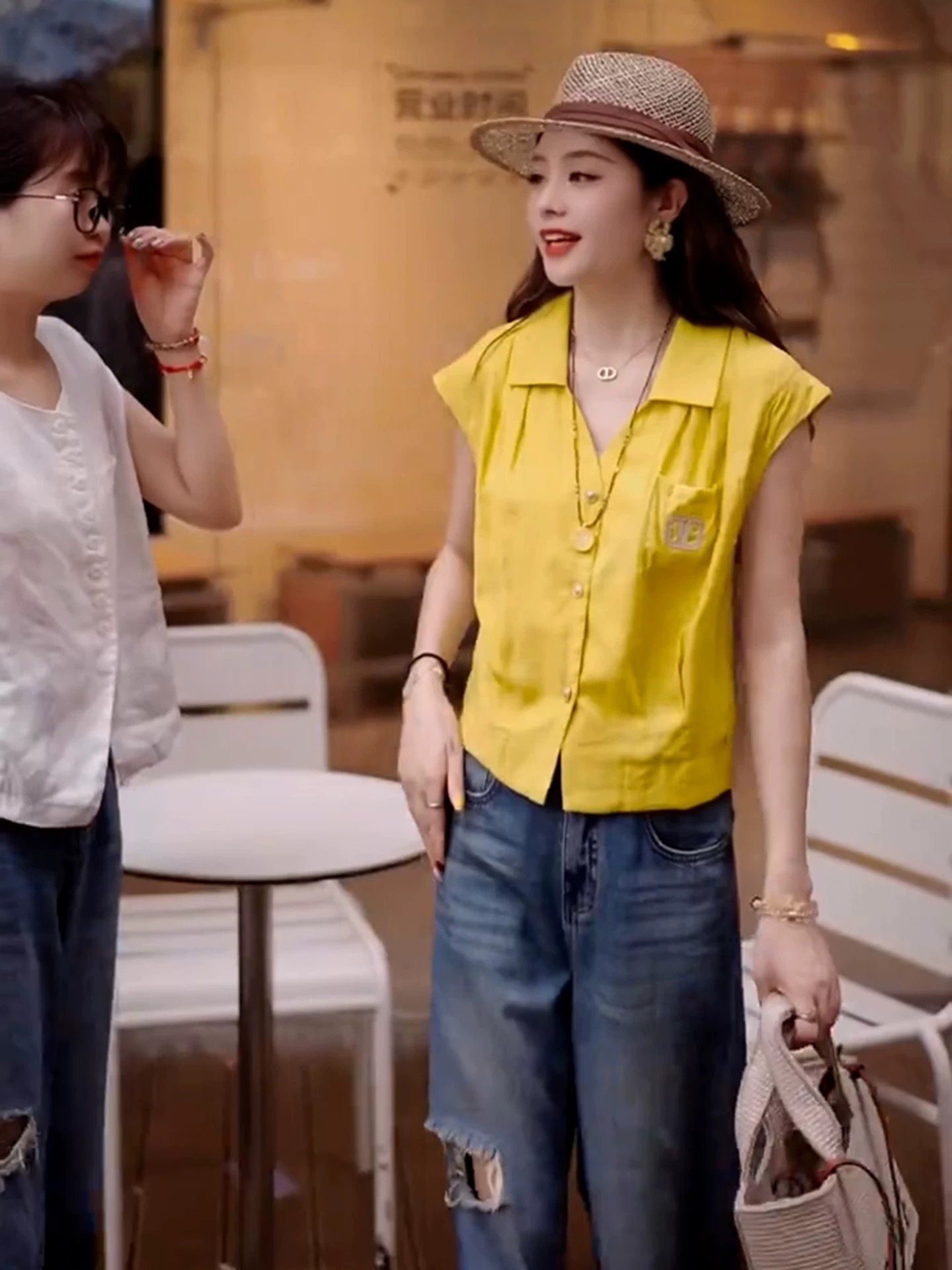 20号夏季韩版时尚翻领气质宽松百搭抽褶无袖衬衫女