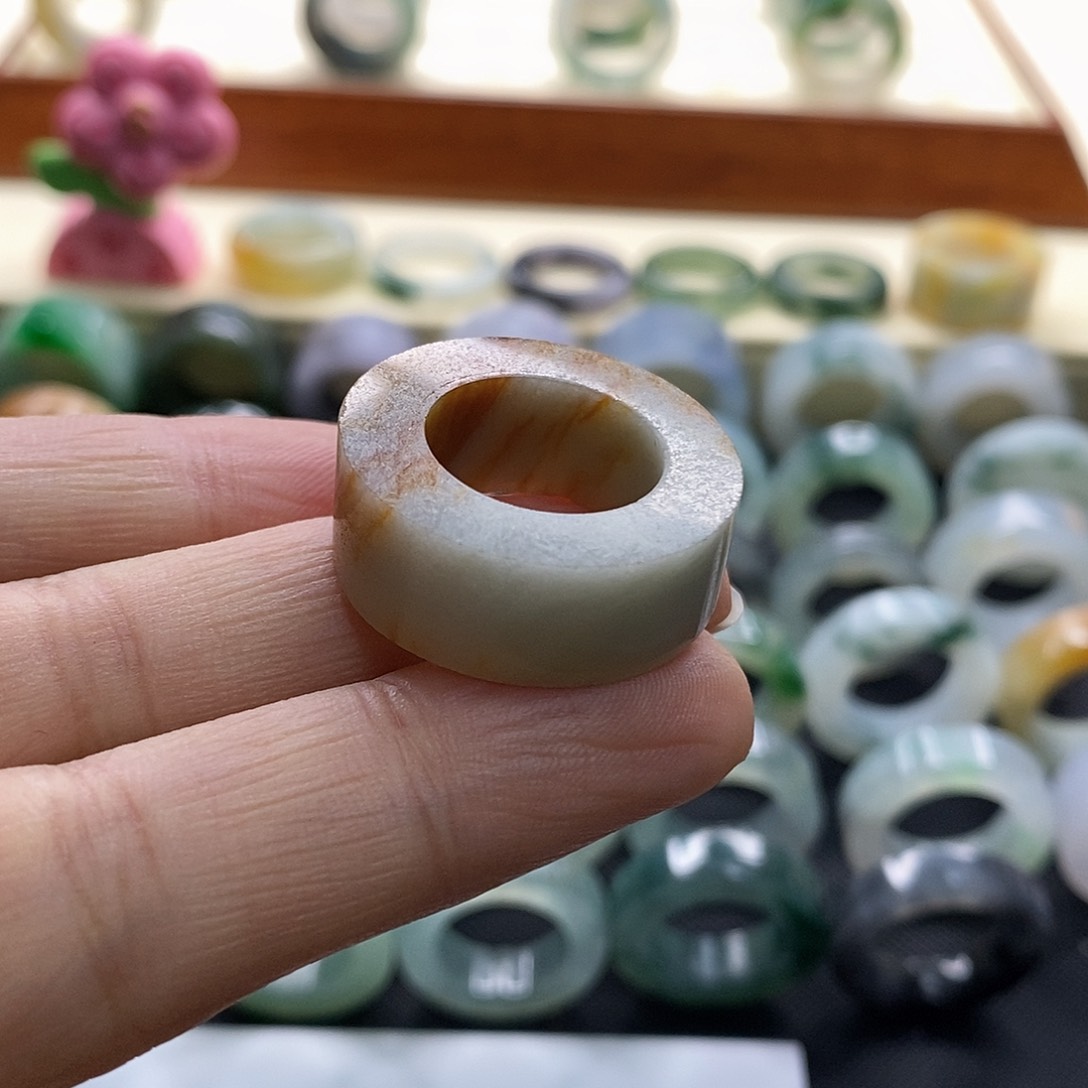 定制翡翠未镶嵌翡翠