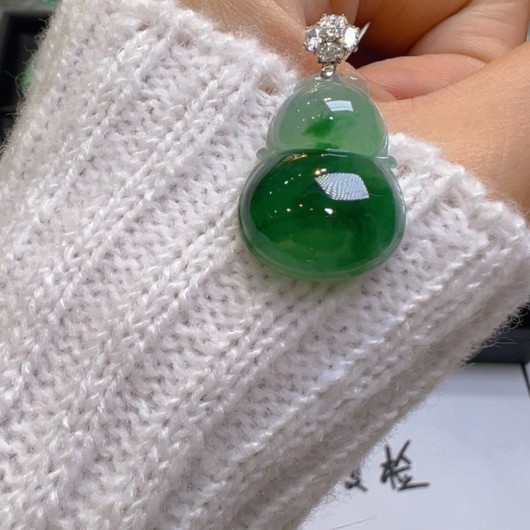 翡翠18K金镶嵌吊坠(不含链)