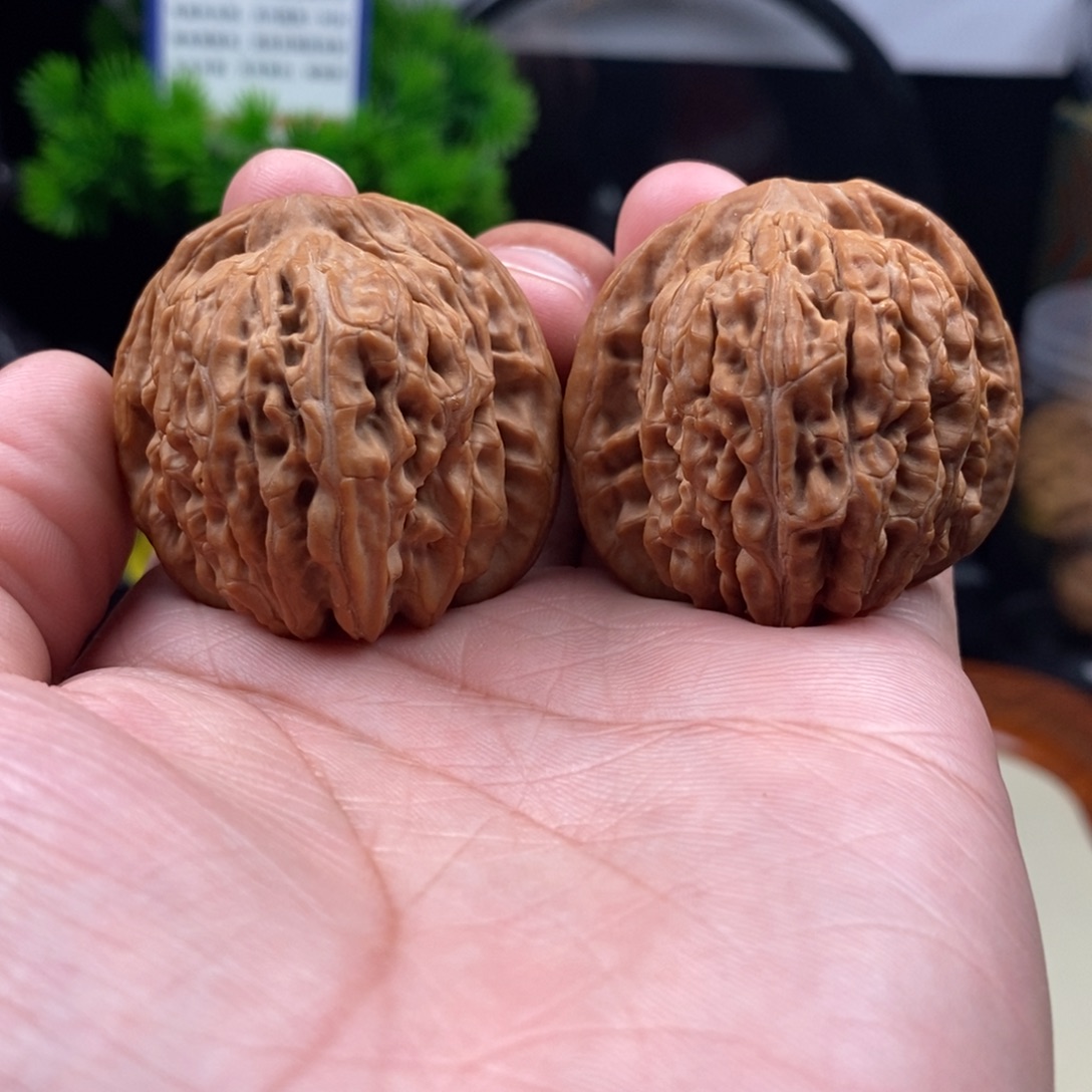 文玩核桃把件汉高楼40.5