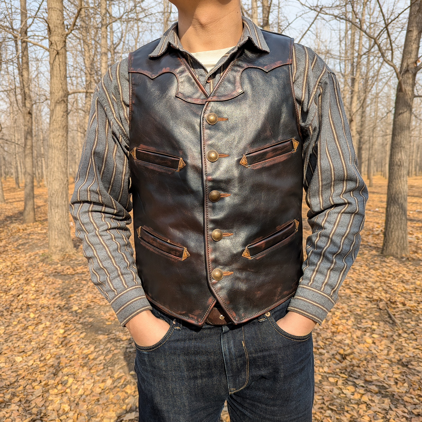 修身水洗多口袋时尚秋季V领做旧薄款做旧头层牛皮皮衣皮夹克马甲