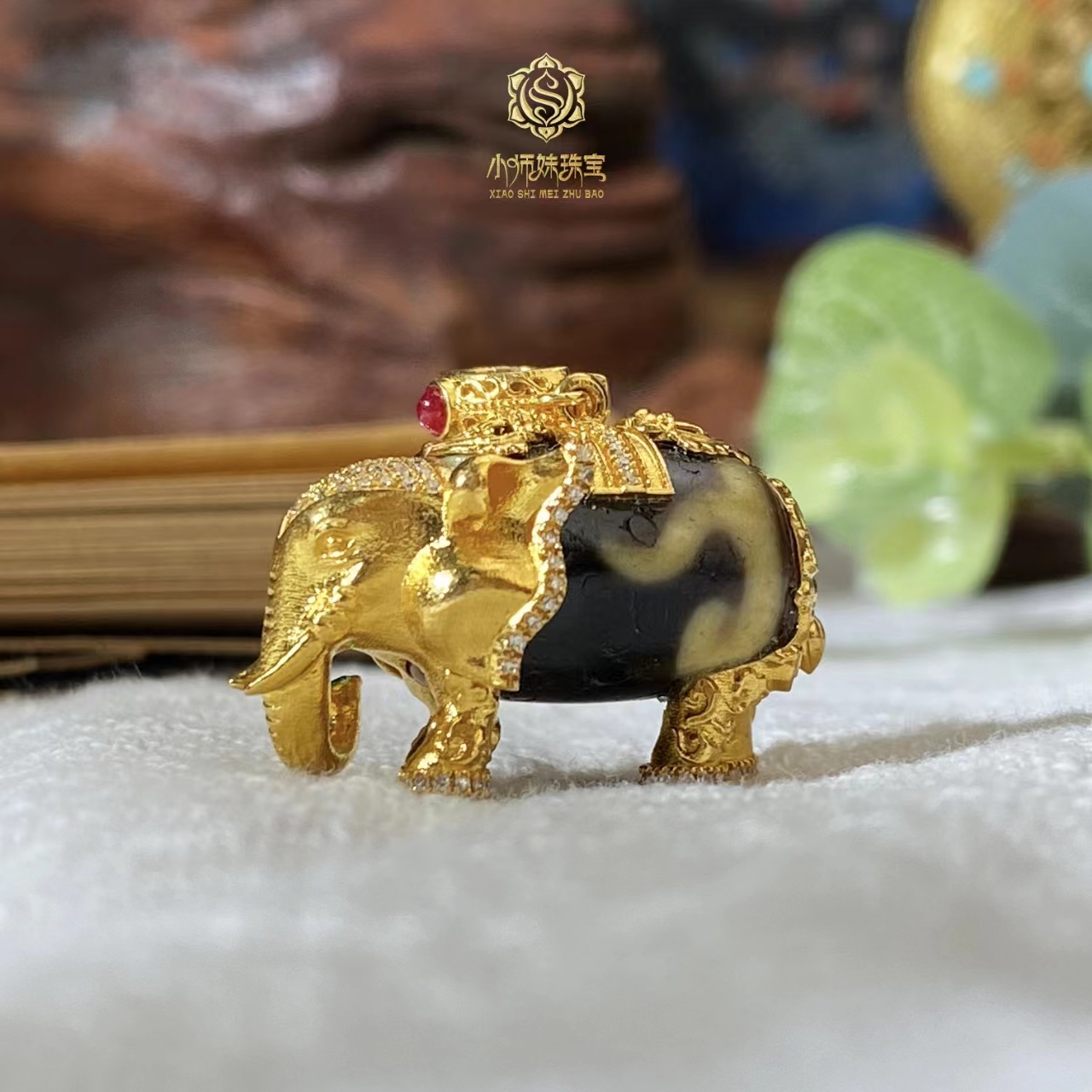 扶摇臻选|18K金镶小X度度玛瑙吊坠