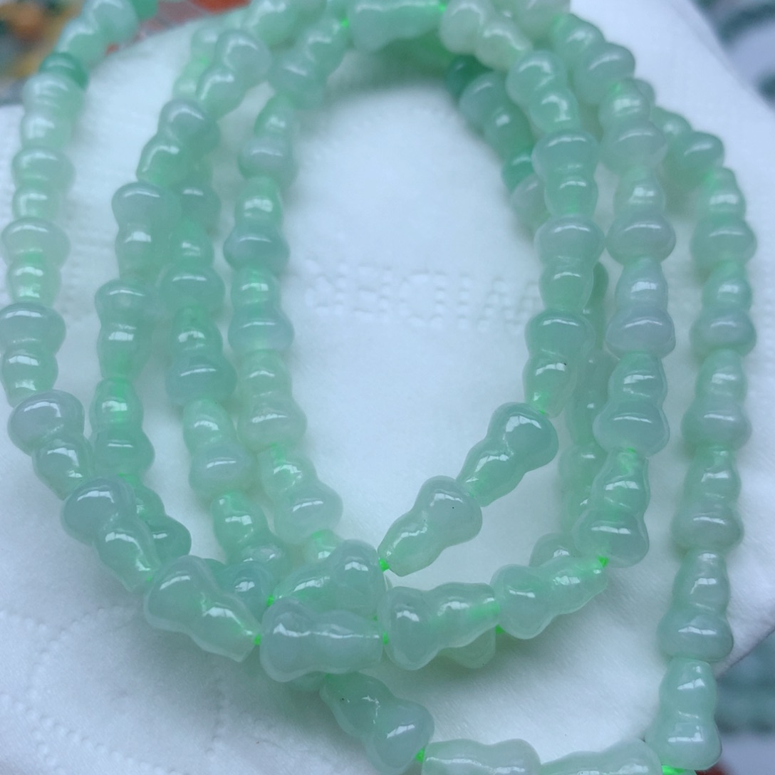 翡翠未镶嵌颈饰珠子