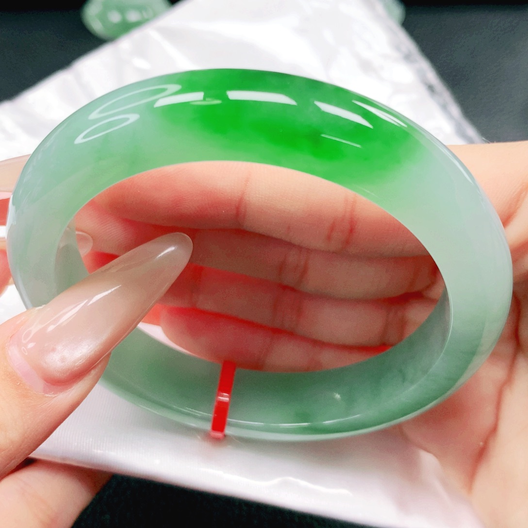 翡翠未镶嵌手镯58