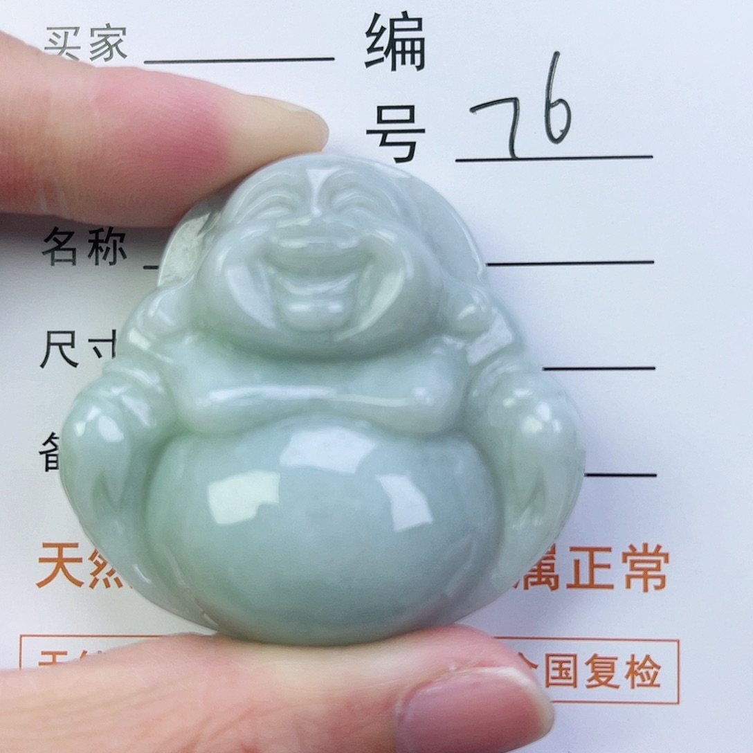 翡翠颈饰未镶嵌佛公