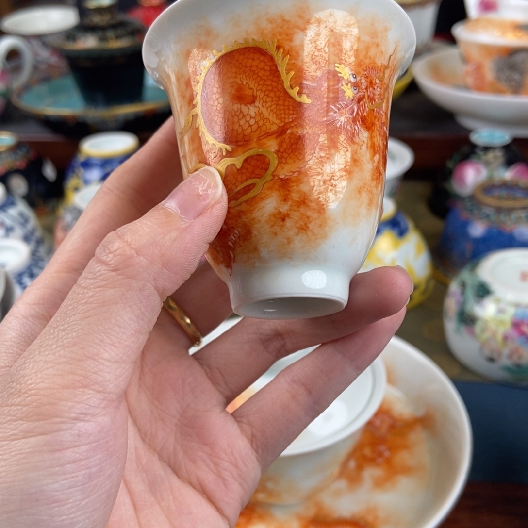 盘陶瓷艺术家的设计风格设计理念和好，