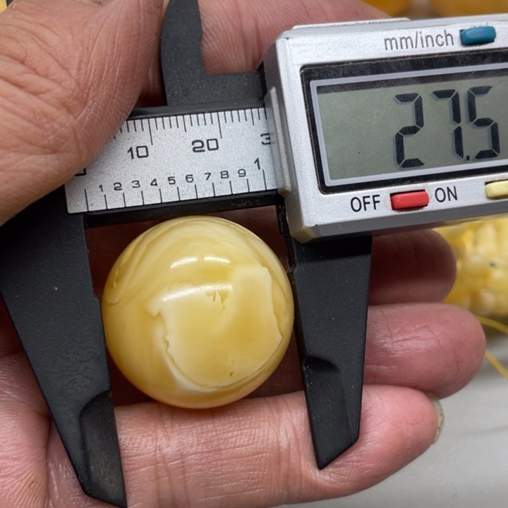 琥珀未镶嵌裸石珠子