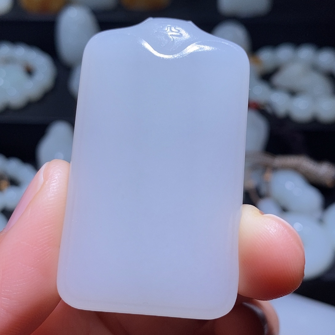 无***限和田玉未镶嵌手链