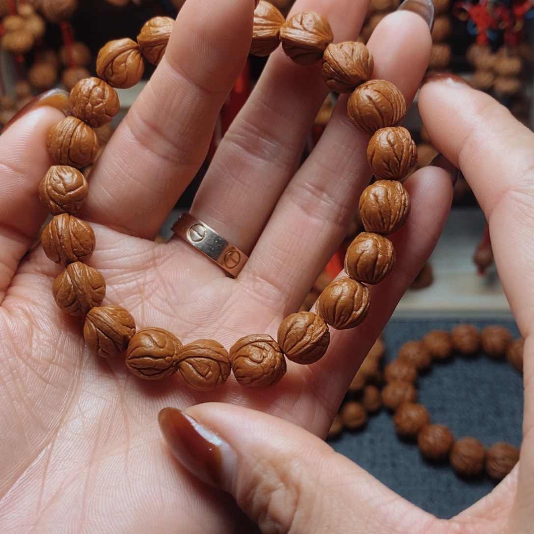 桃核吊坠龙纹桃枭