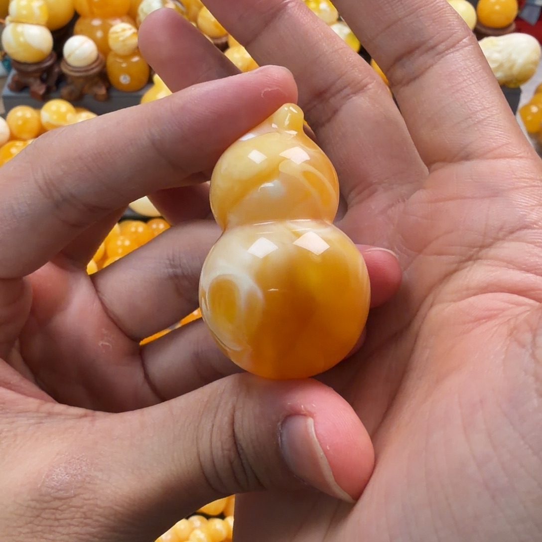 琥珀未镶嵌珠宝奇石19g