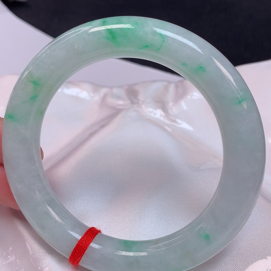 翡翠手镯未镶嵌59+ 翡翠手镯