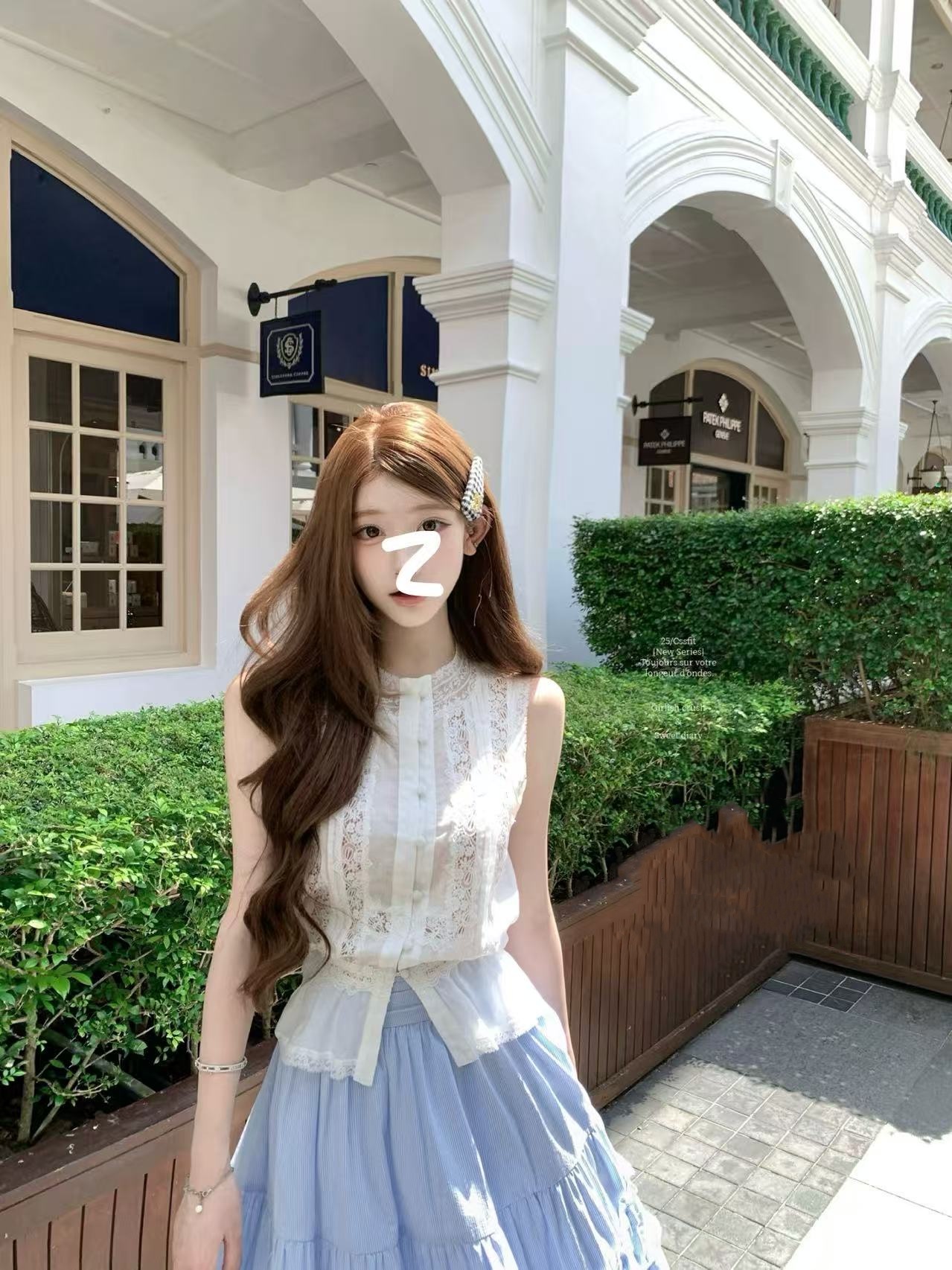 高级感法式镂空蕾丝拼接衬衫上衣蓝条纹半身裙两件套套装