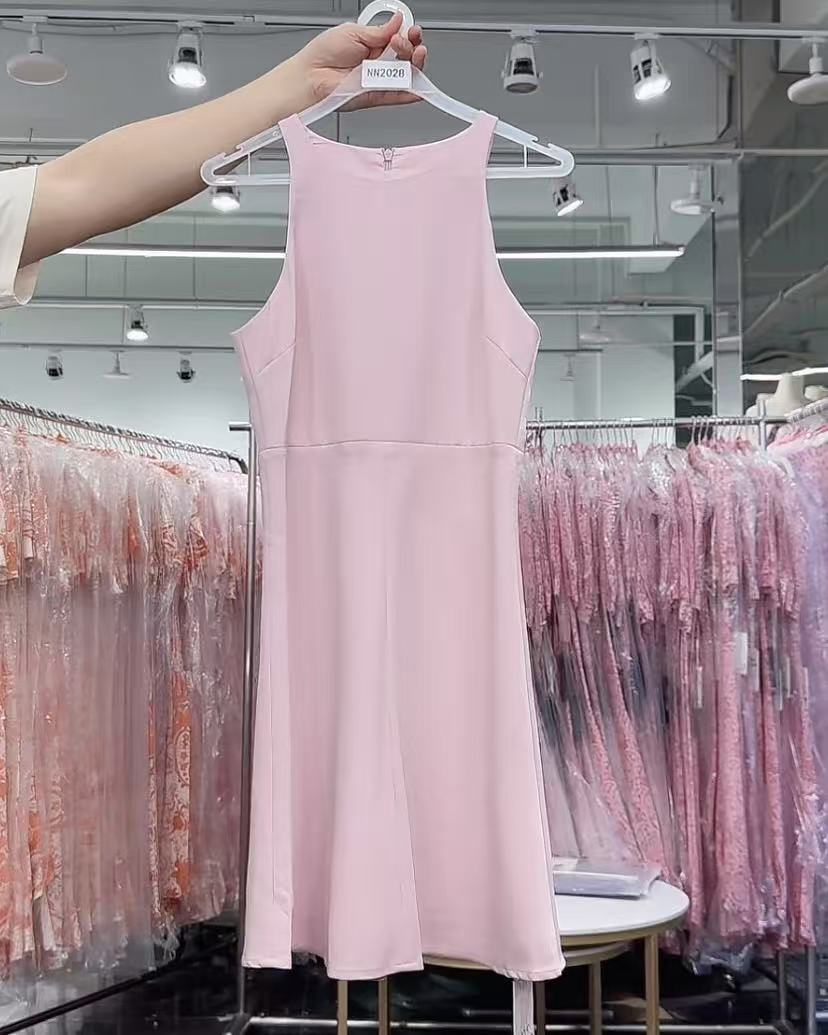 【NAVS•暄R】NN2028-时尚女装设计感吊带裙显瘦休闲百搭气质百搭