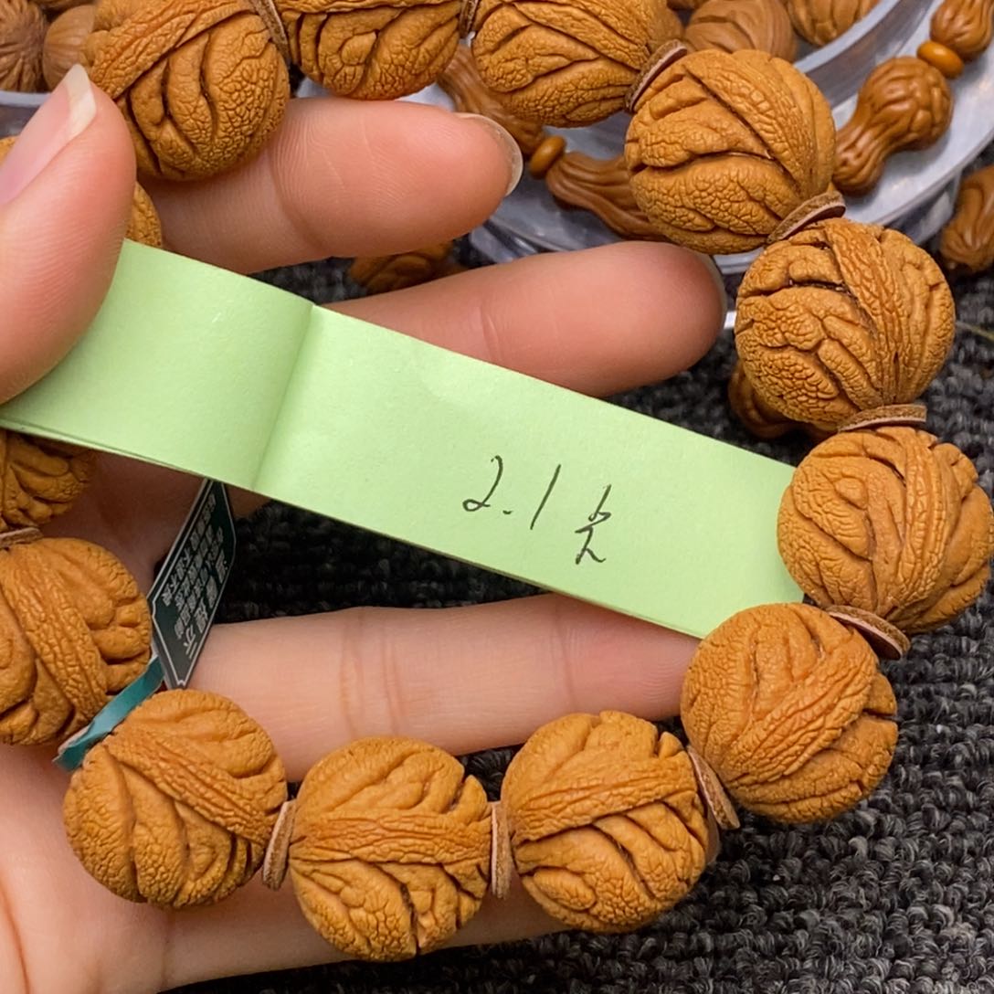 秦岭山脉龙纹桃核 13