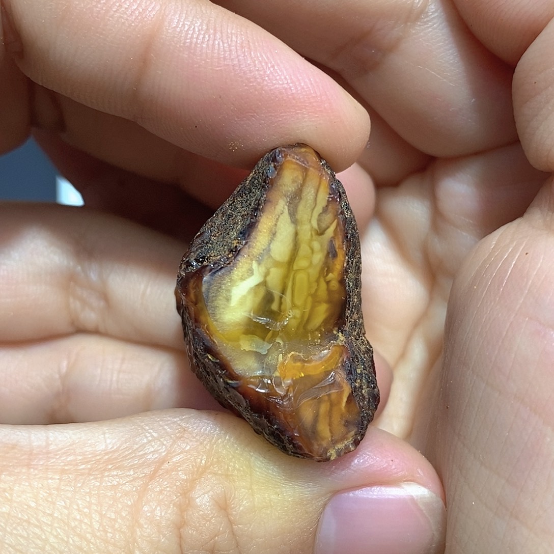 定制琥珀蜜蜡原石