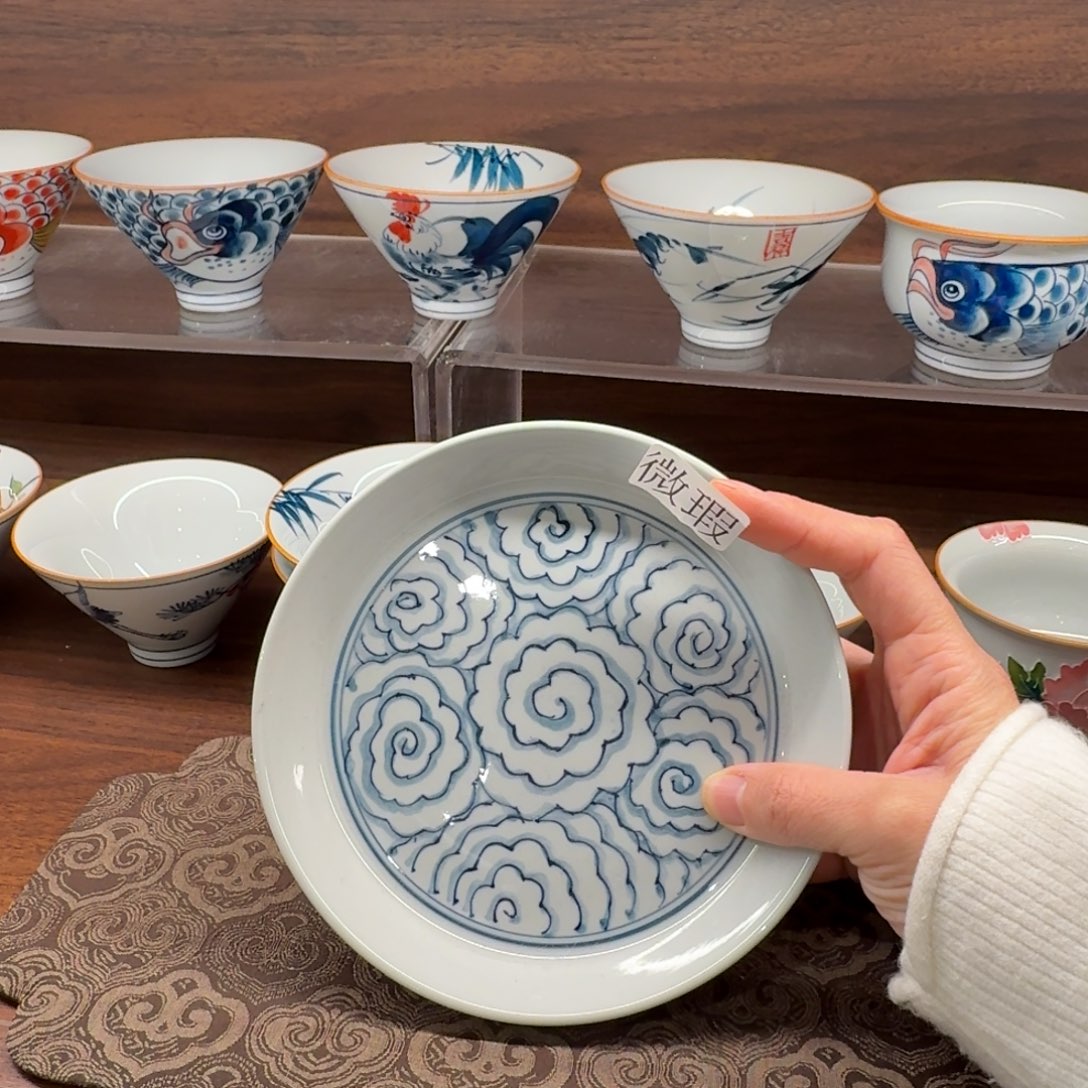 釉下手绘茶具微瑕
