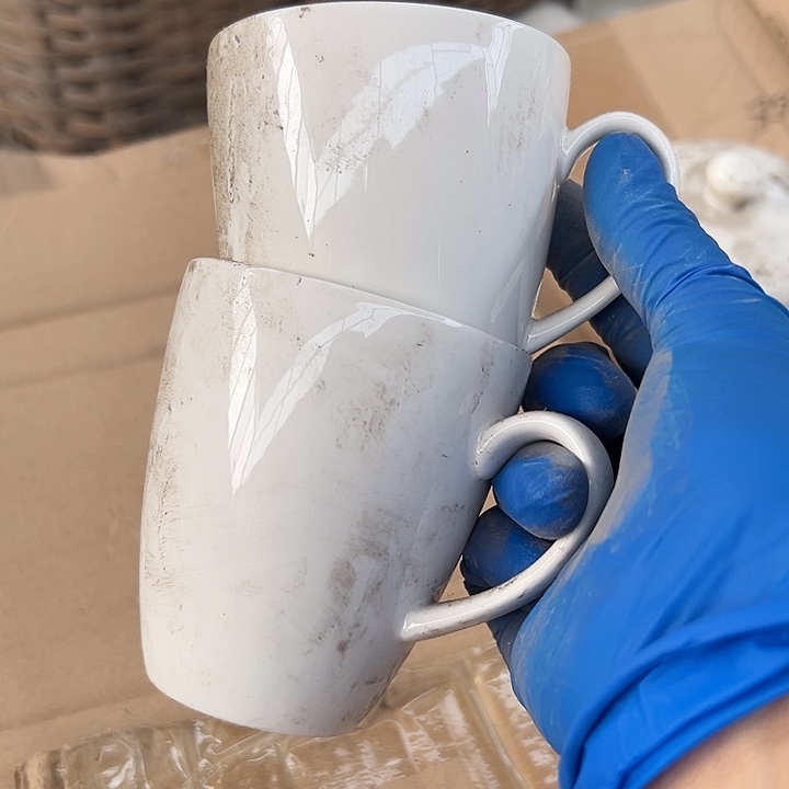 库存尾货骨瓷杯一对