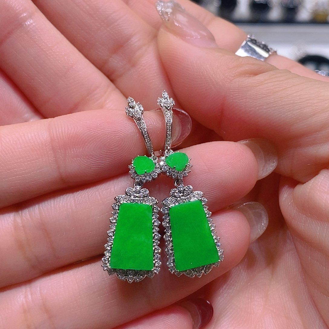 翡翠耳饰18K金镶嵌芯*