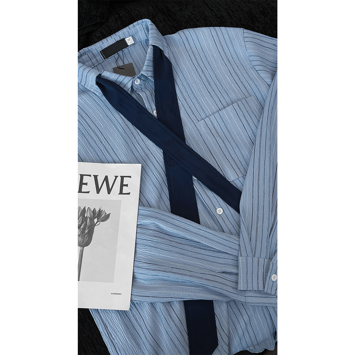 龙叨叨春季新品韩系慵懒肌理感条纹领带设计感衬衫男百搭长袖衬衣