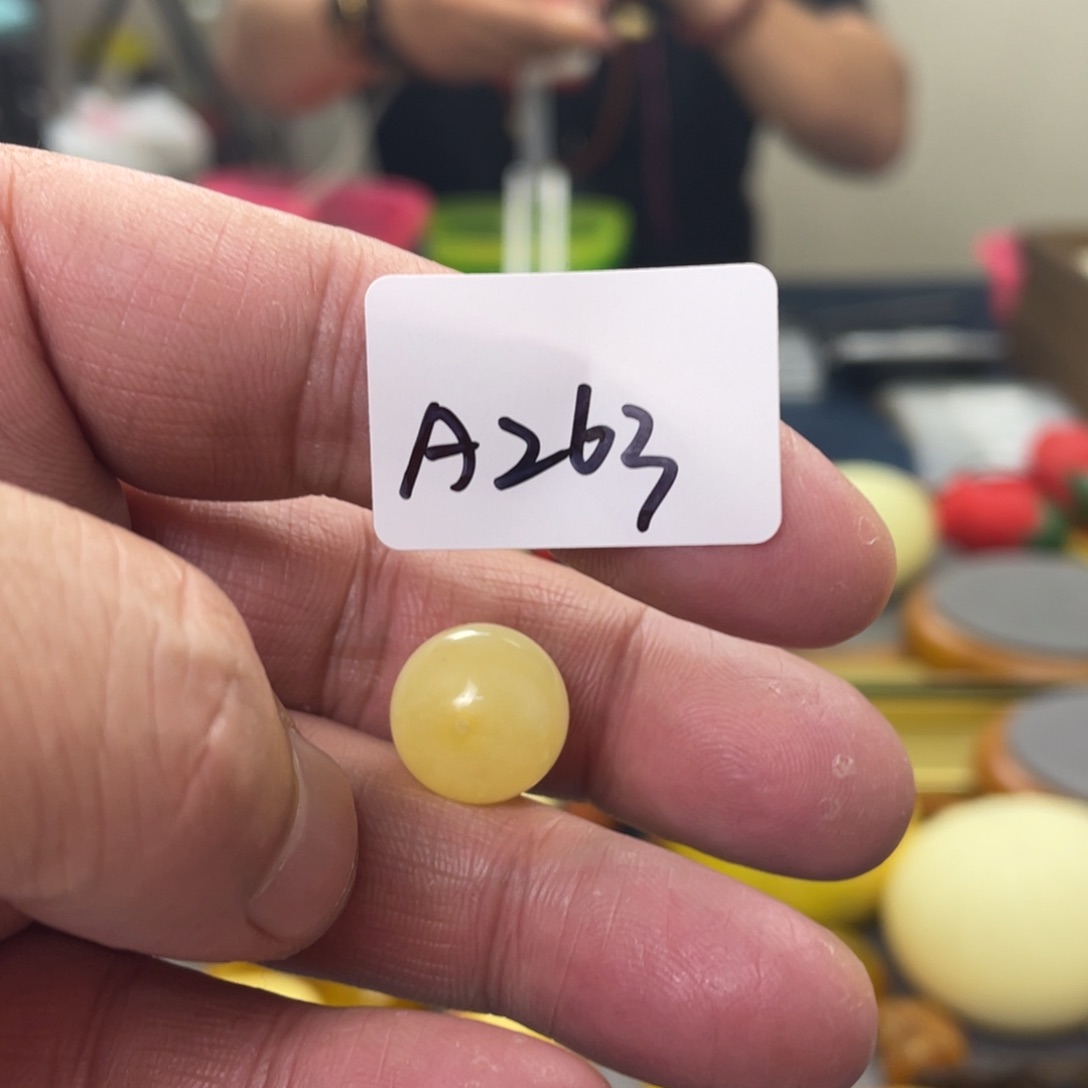 手链琥珀未镶嵌多样性发，发其中一件