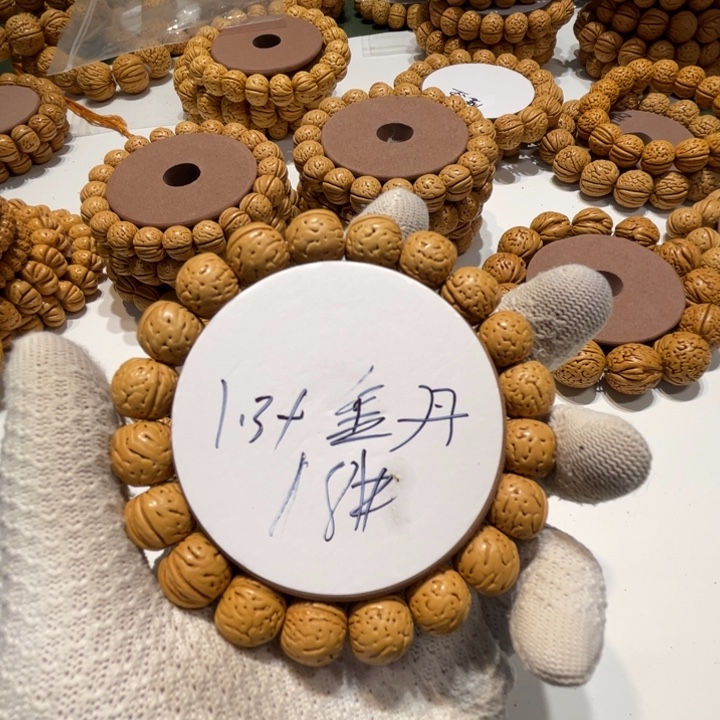 普***️手串桃核18文玩桃核直播间