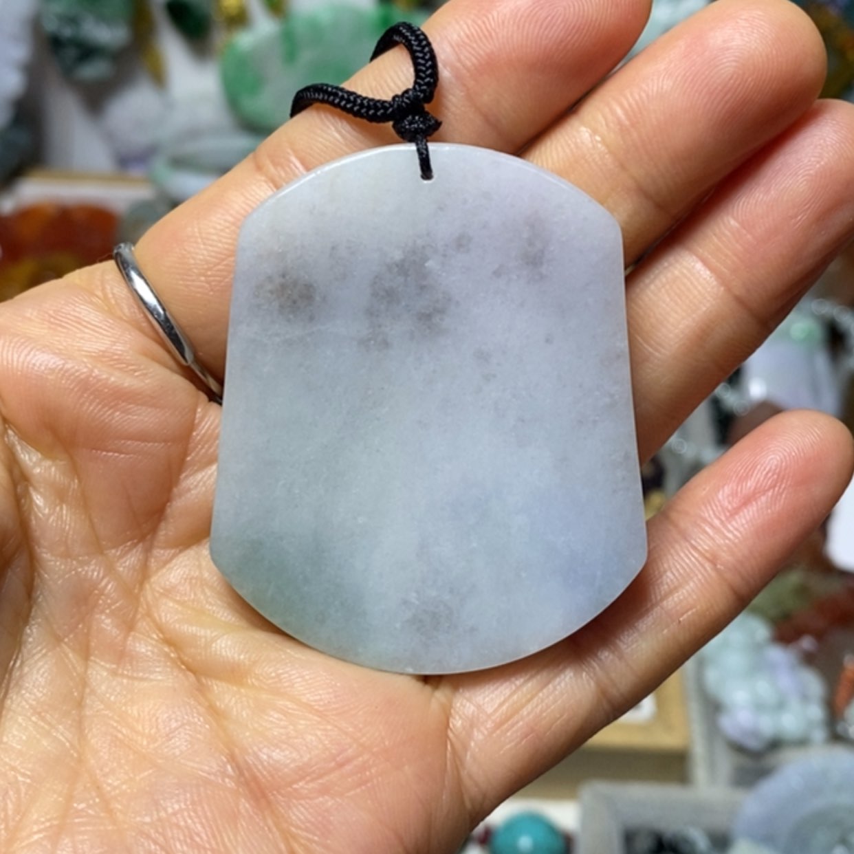 【闪购商品】翡翠吊坠(赠链)未镶嵌
