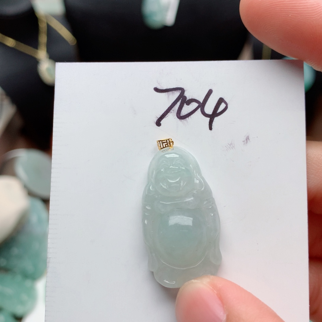 翡翠颈饰18K金镶嵌吊坠