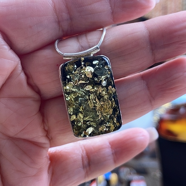 琥珀银S925镶嵌颈饰吊坠