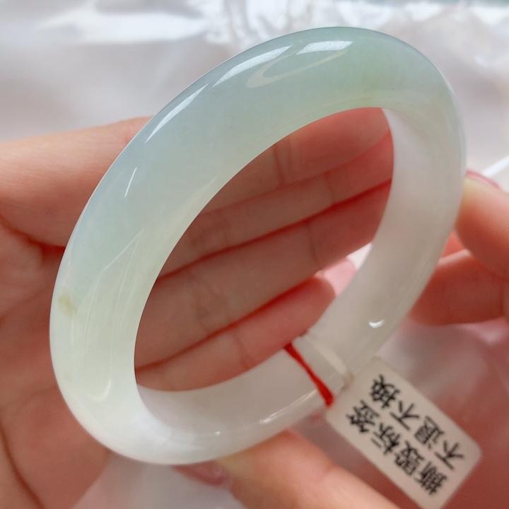 翡翠手镯未镶嵌完美冰晴绿葡萄肉洒金带黄翡58