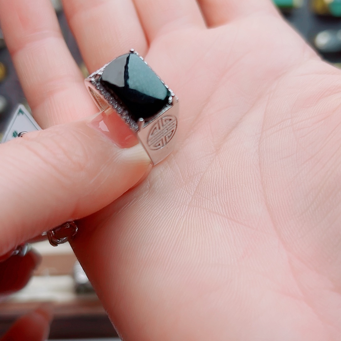 未镶嵌戒指翡翠111