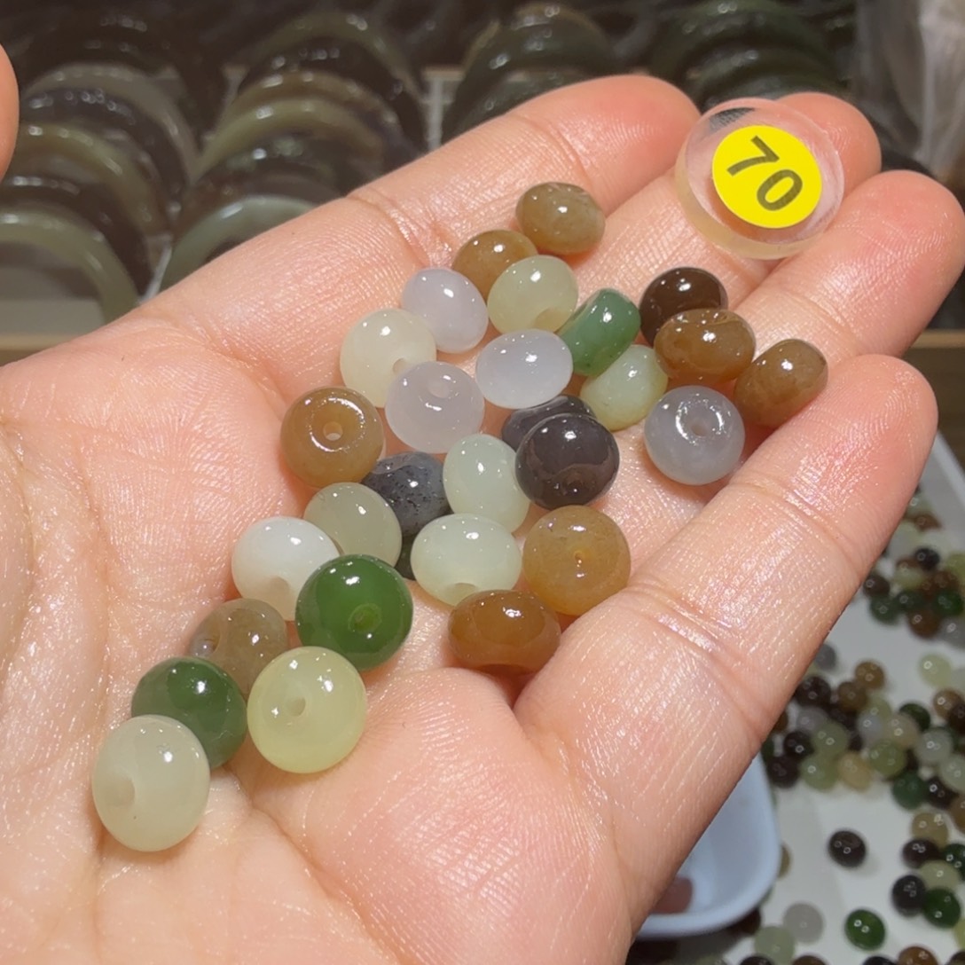 和田玉未镶嵌珠宝奇石