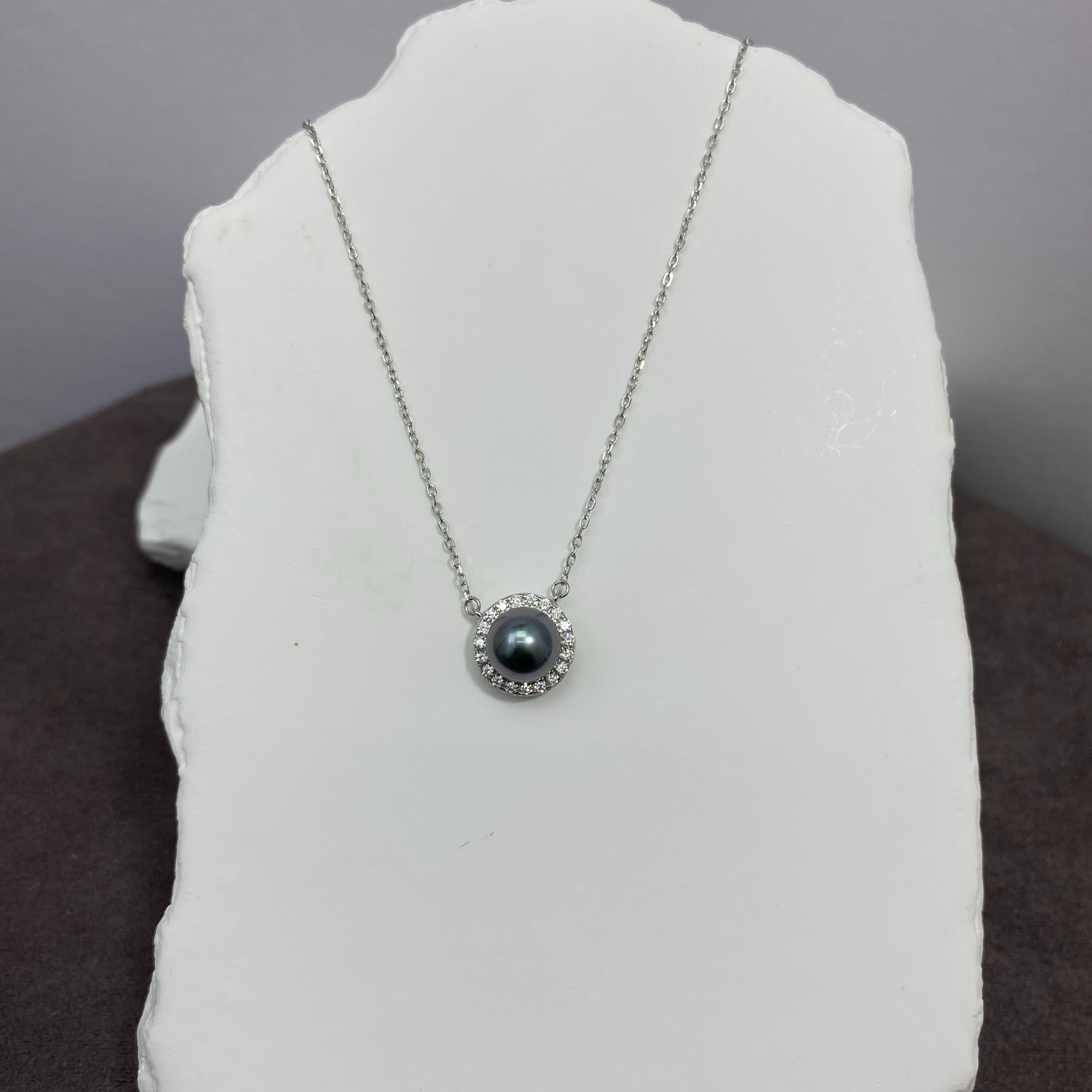 梁大大珠宝 海水大溪地黑珍珠s925银吊坠 时尚 太阳花款