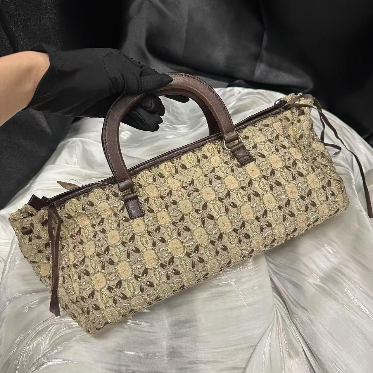 95新 Prada/普拉达 伦老板/95新/普拉达手提