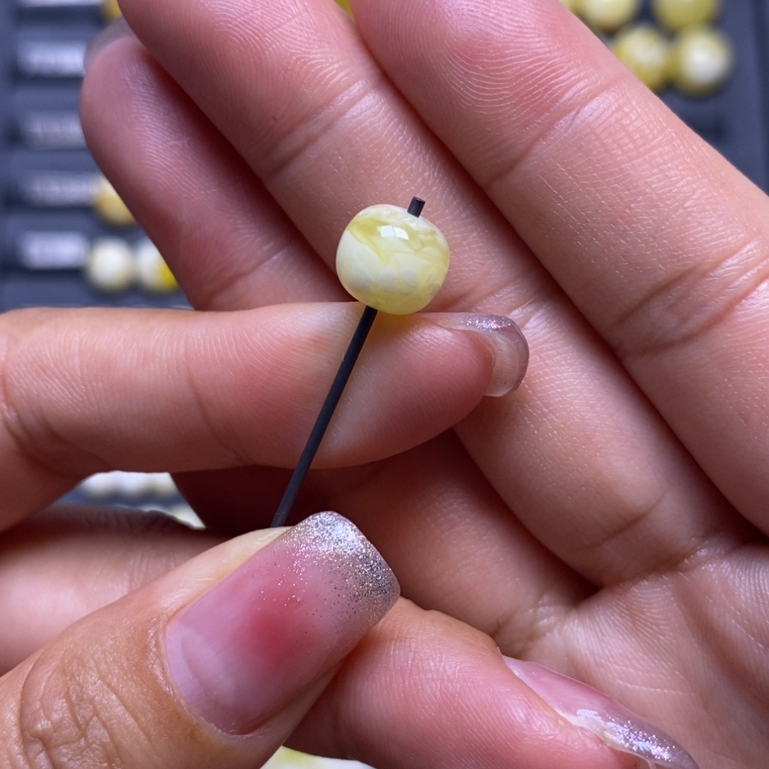 蜜蜡未镶嵌珠宝奇石金白妖花老型9.1*8.1mm