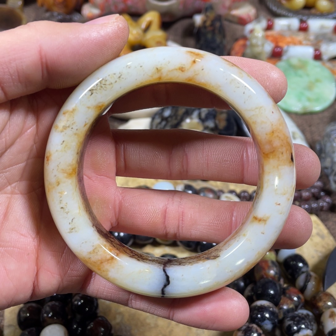 和田玉吊坠(不含链)未镶嵌鼎*