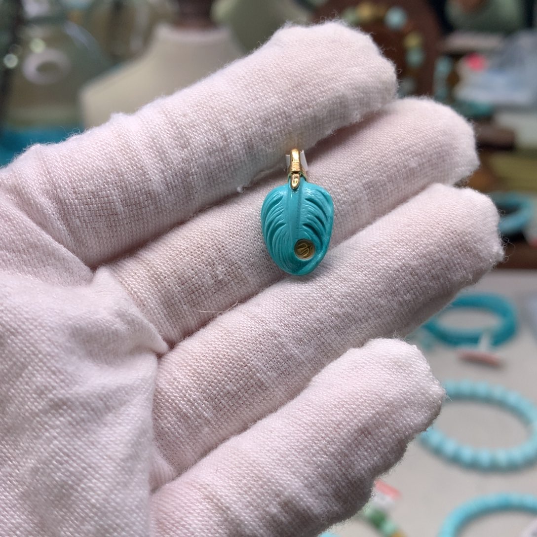 绿松石配饰未镶嵌