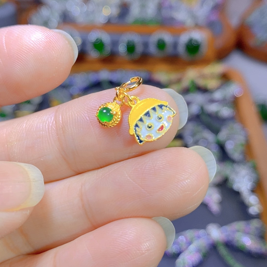 翡翠颈饰银S925镶嵌天然翡翠