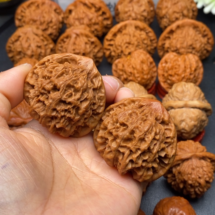 【闪购商品】文玩核桃把件44官帽