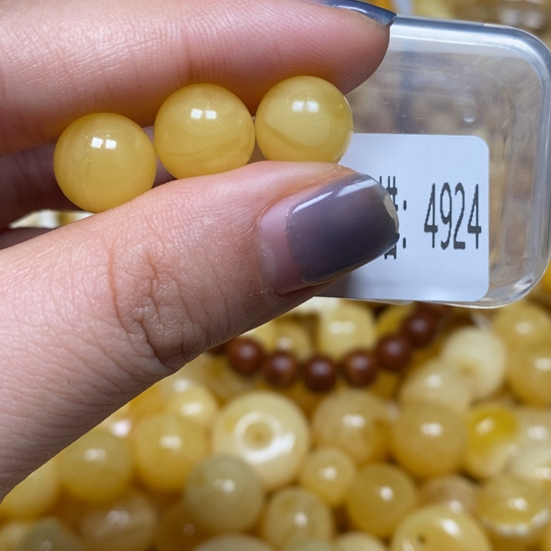 琥珀未镶嵌珠宝奇石4924