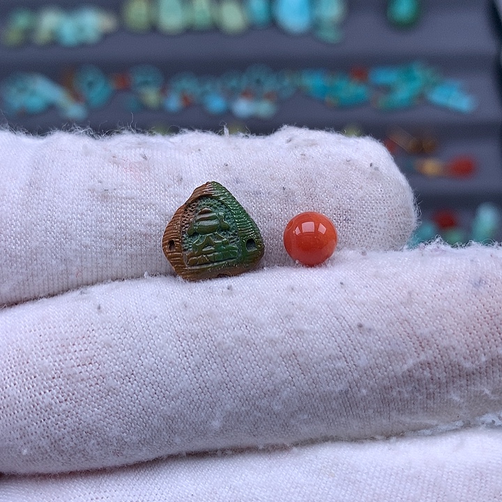 南红玛瑙未镶嵌珠宝奇石