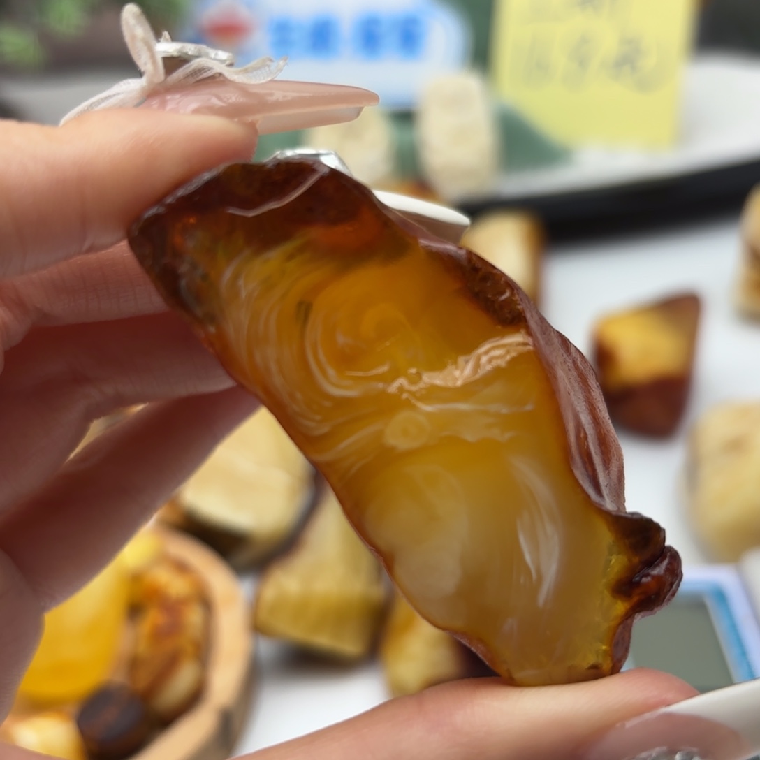 定制琥珀未镶嵌禾