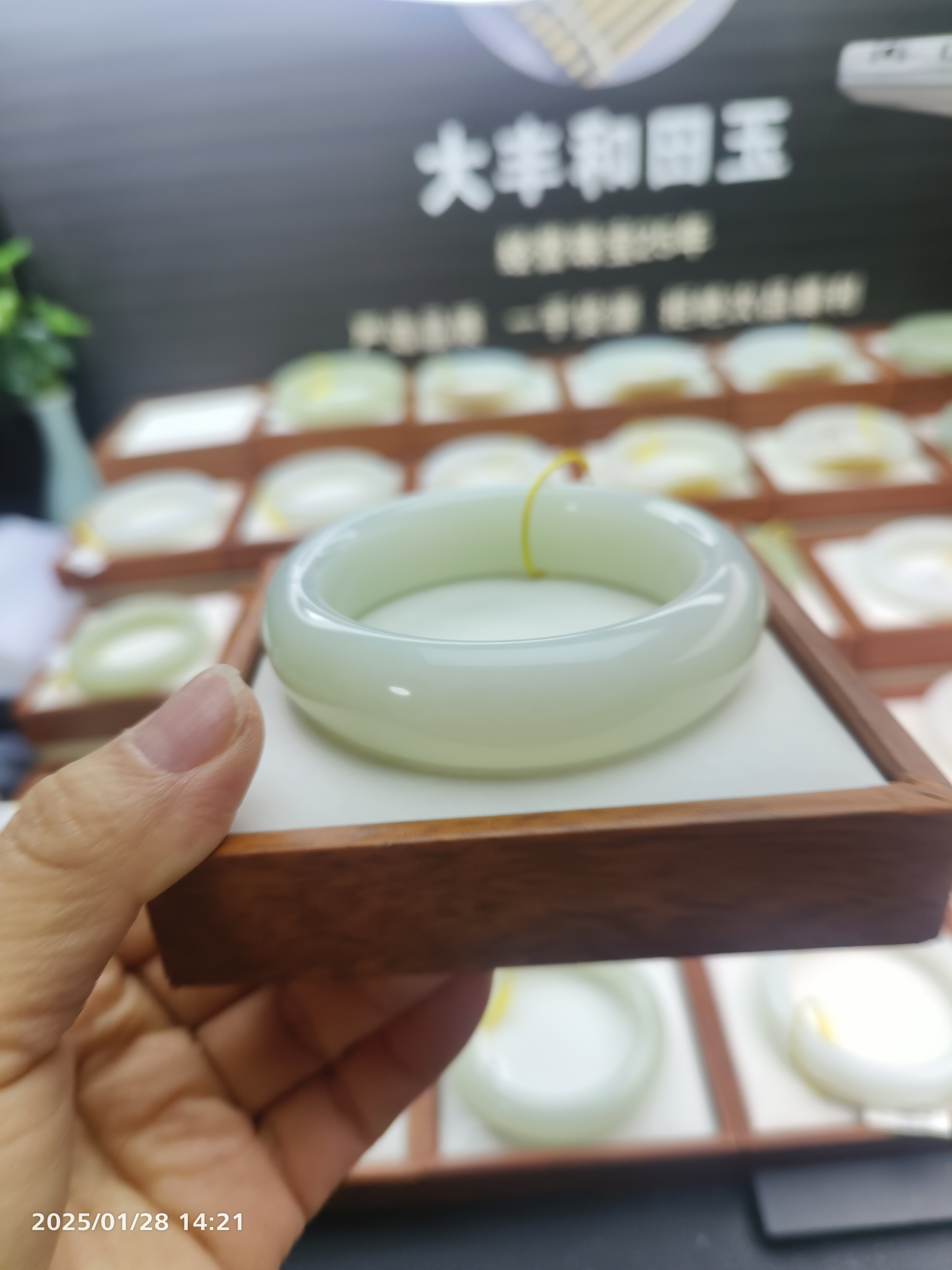 和田玉女士手镯时尚