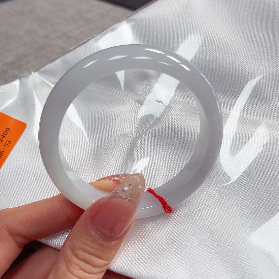 翡翠未镶嵌手镯手镯