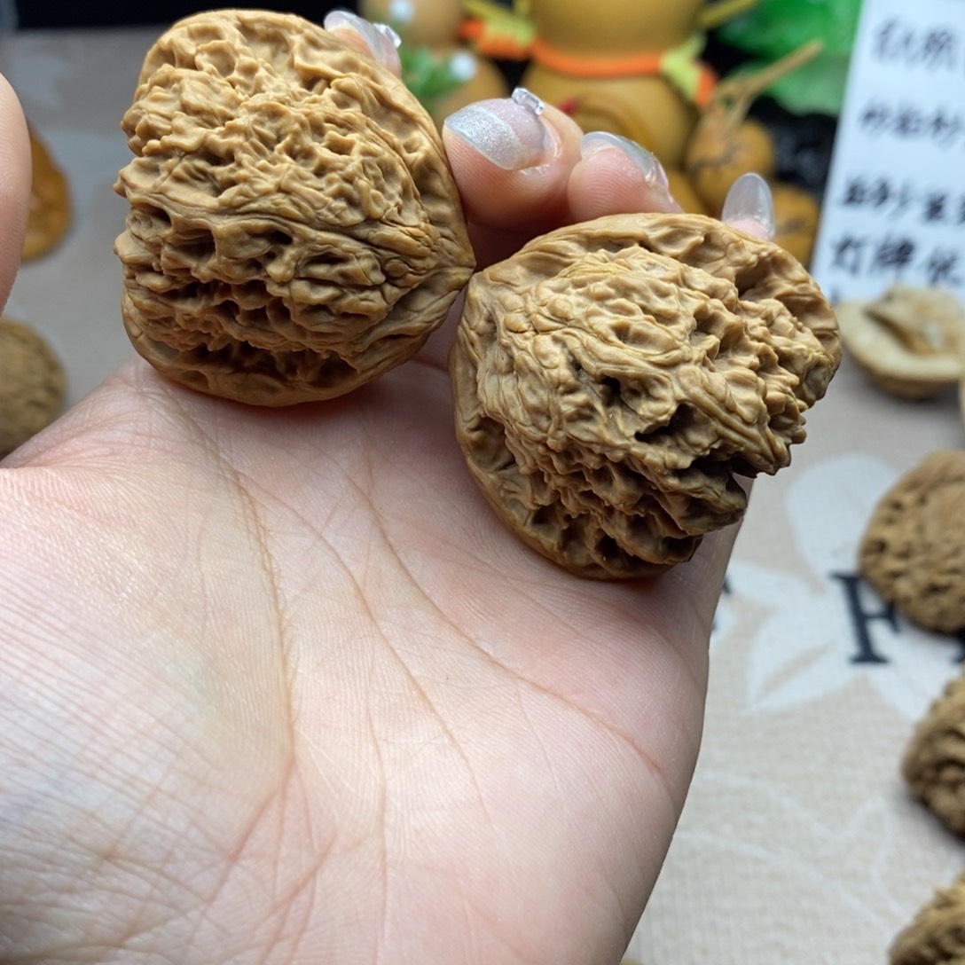 青***在吊坠文玩核桃南疆