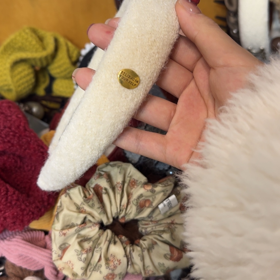 布艺铁合金白色发箍