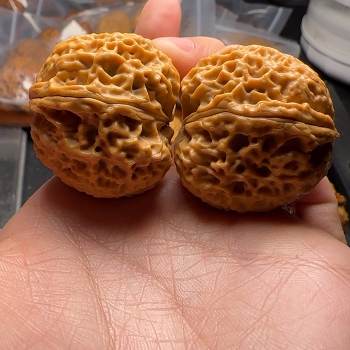 文玩核桃把件大嘴唇38尺