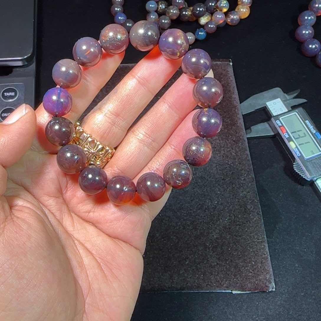 琥珀未镶嵌裸石琥珀