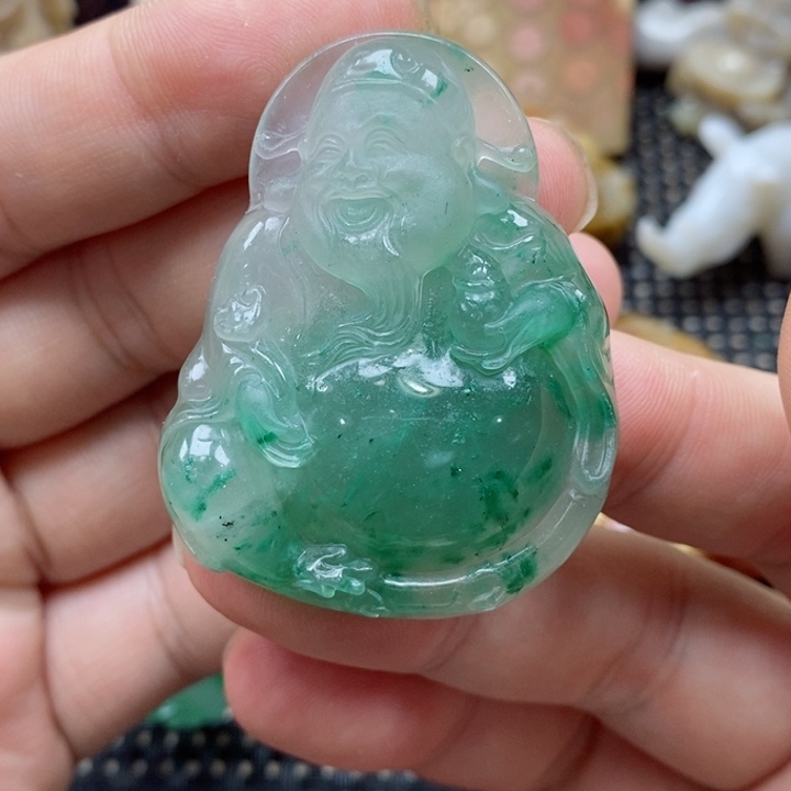 石英质玉颈饰未镶嵌